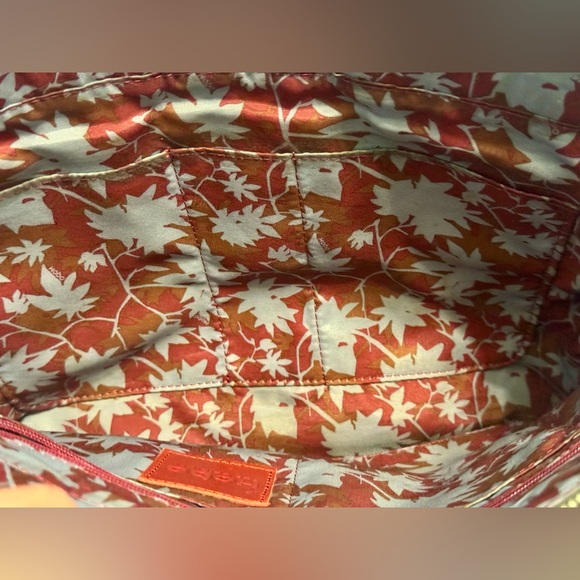 Hobo International Friar Leather Shoulder Bag Taupe Beige Boho Classic - Picture 7 of 12